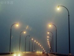���ļ�į�ľ��ӣ��ɳ�������û��ƫ��