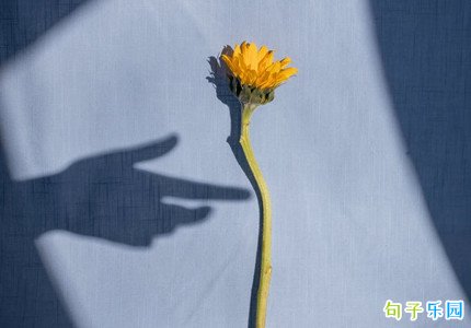 伤感又心痛的短句子